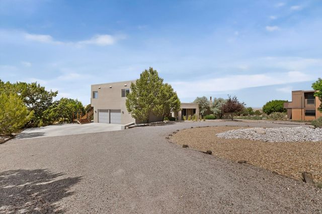 984 Lynx Loop NE, Albuquerque, NM 87122