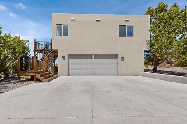 984 Lynx Loop NE, Albuquerque, NM 87122