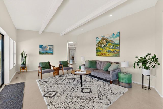 984 Lynx Loop NE, Albuquerque, NM 87122