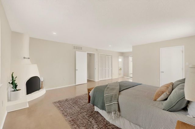 984 Lynx Loop NE, Albuquerque, NM 87122