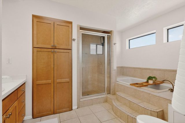 984 Lynx Loop NE, Albuquerque, NM 87122