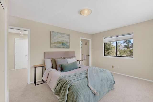 984 Lynx Loop NE, Albuquerque, NM 87122