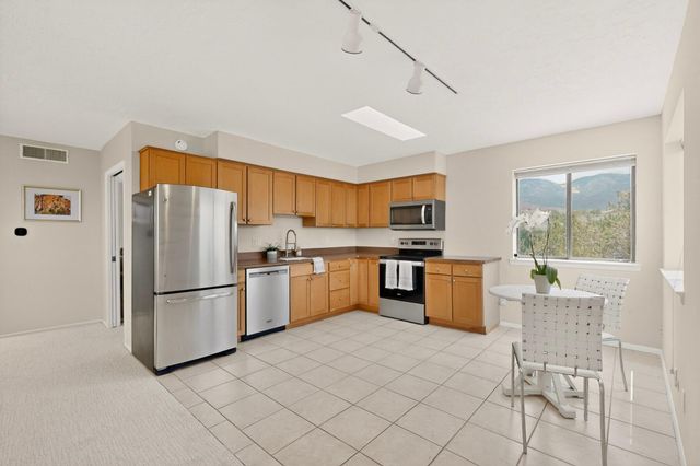984 Lynx Loop NE, Albuquerque, NM 87122