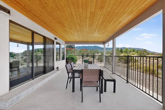 984 Lynx Loop NE, Albuquerque, NM 87122
