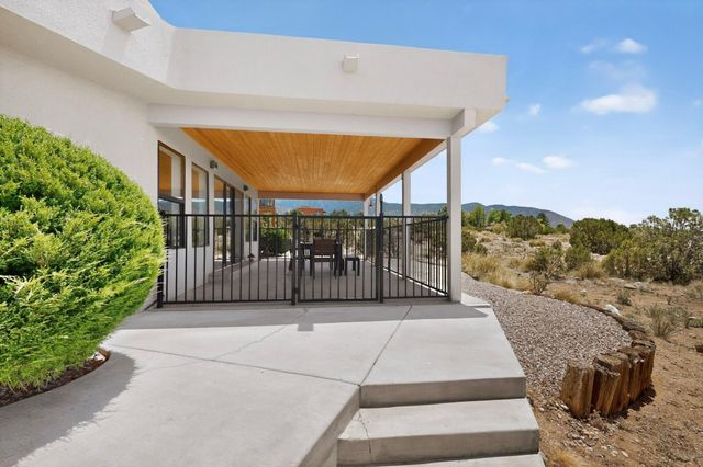 984 Lynx Loop NE, Albuquerque, NM 87122