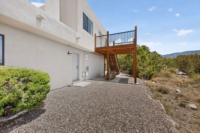 984 Lynx Loop NE, Albuquerque, NM 87122