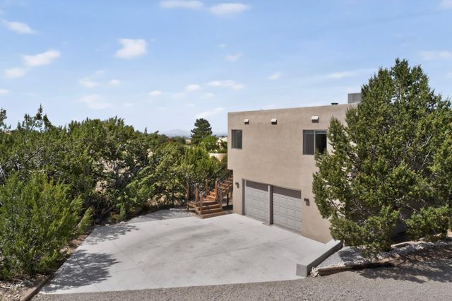 984 Lynx Loop NE, Albuquerque, NM 87122