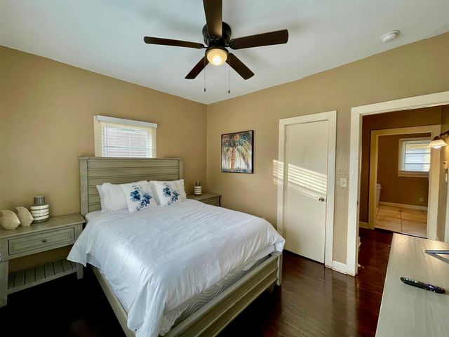 5555 Garden Avenue, West Palm Beach, FL 33405
