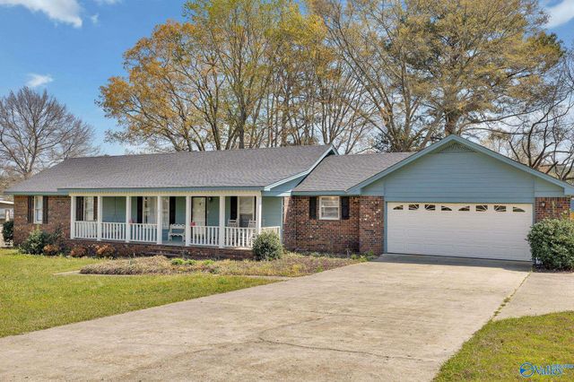 102 Stewart Street, Albertville, AL 35950