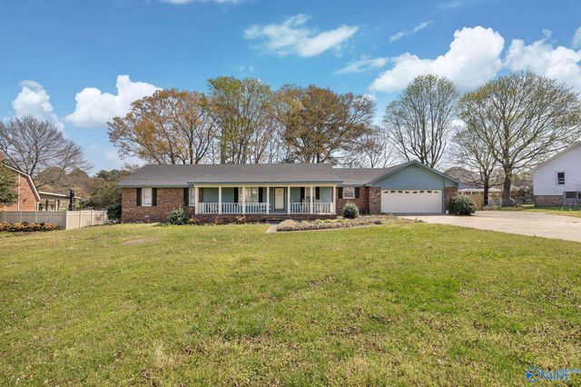102 Stewart Street, Albertville, AL 35950