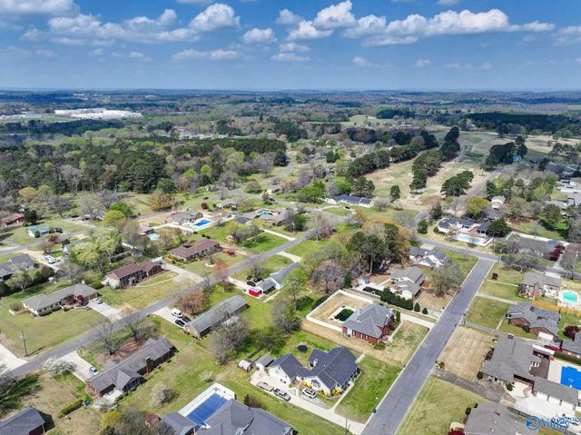 102 Stewart Street, Albertville, AL 35950