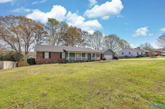 102 Stewart Street, Albertville, AL 35950