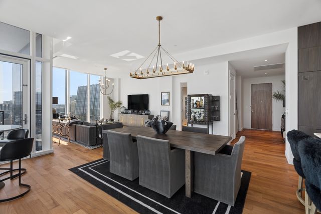 160 2nd Ave S Apt 3202, Nashville, TN 37201