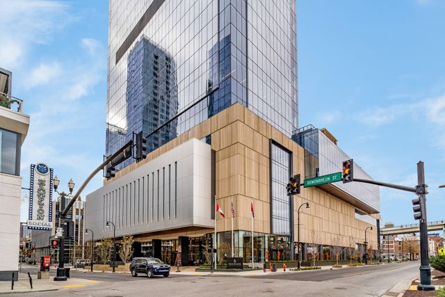 160 2nd Ave S Apt 3202, Nashville, TN 37201