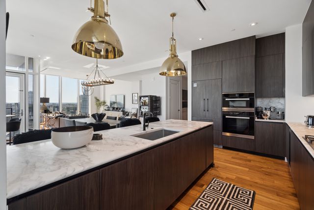 160 2nd Ave S Apt 3202, Nashville, TN 37201