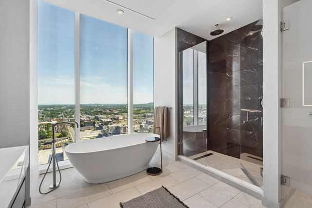 160 2nd Ave S Apt 3202, Nashville, TN 37201
