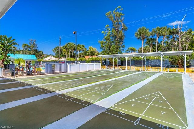 4689 Fiji LN, Bonita Springs, FL 34134