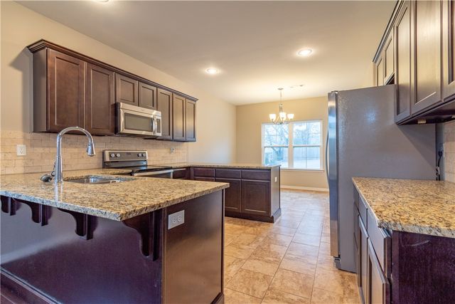 424 E 7th Street, Fayetteville, AR 72701