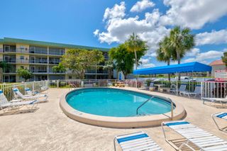 806 SE 7th Street 201, Deerfield Beach, FL 33441