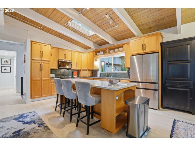 430 Nw SKYLINE Blvd, Portland, OR 97229