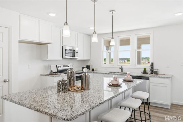 5006 Becks Landing Lane, St Charles, MO 63301