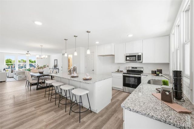 5006 Becks Landing Lane, St Charles, MO 63301