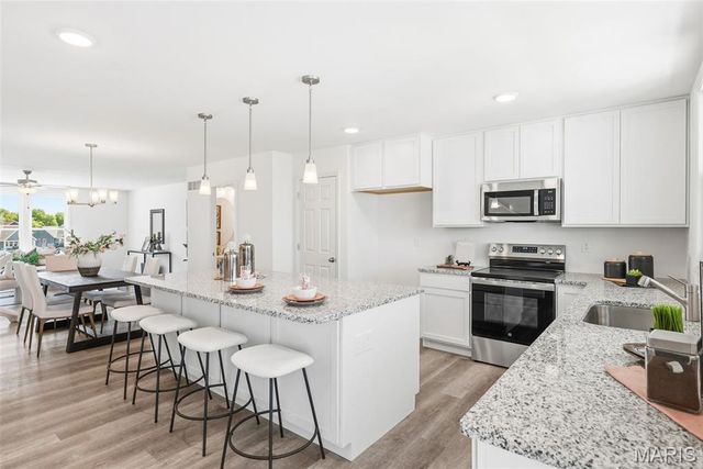 5006 Becks Landing Lane, St Charles, MO 63301