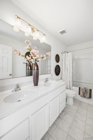 5006 Becks Landing Lane, St Charles, MO 63301