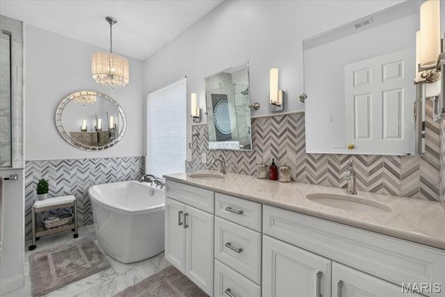 9031 Spy Glass Place Drive, O'fallon, MO 63368
