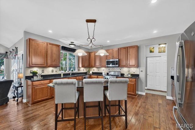 9031 Spy Glass Place Drive, O'fallon, MO 63368