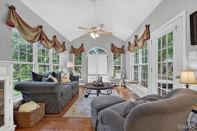 9031 Spy Glass Place Drive, O'fallon, MO 63368