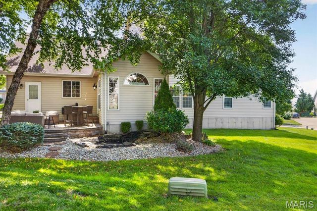 9031 Spy Glass Place Drive, O'fallon, MO 63368