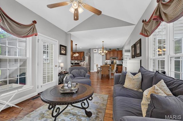 9031 Spy Glass Place Drive, O'fallon, MO 63368
