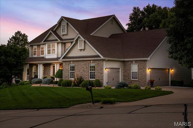 9031 Spy Glass Place Drive, O'fallon, MO 63368