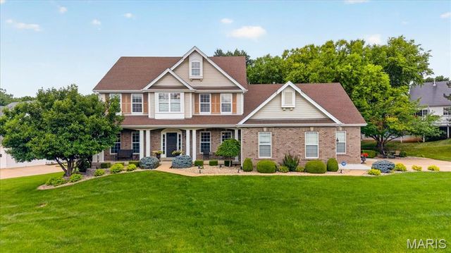 9031 Spy Glass Place Drive, O'fallon, MO 63368