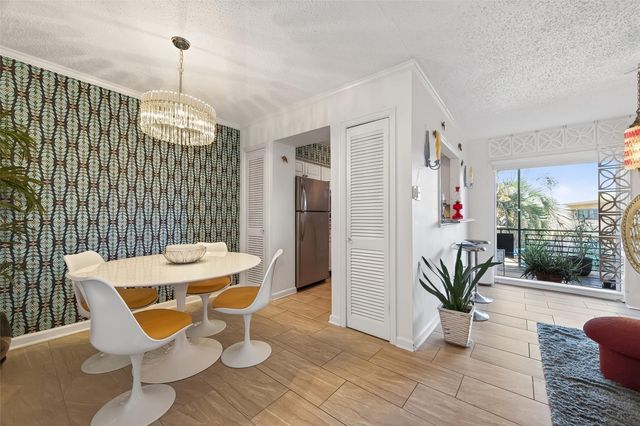 3809 N Braeswood Boulevard 21, Houston, TX 77025