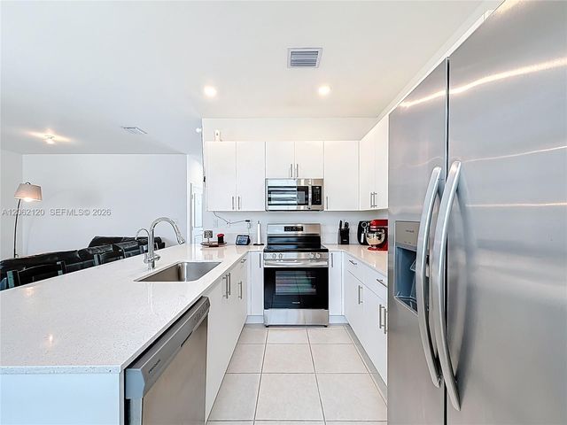 716 SE 14th St, Homestead, FL 33034