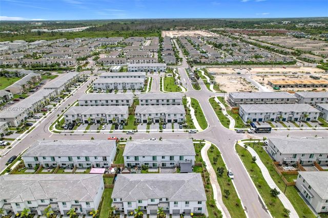 716 SE 14th St, Homestead, FL 33034