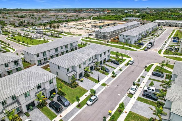 716 SE 14th St, Homestead, FL 33034