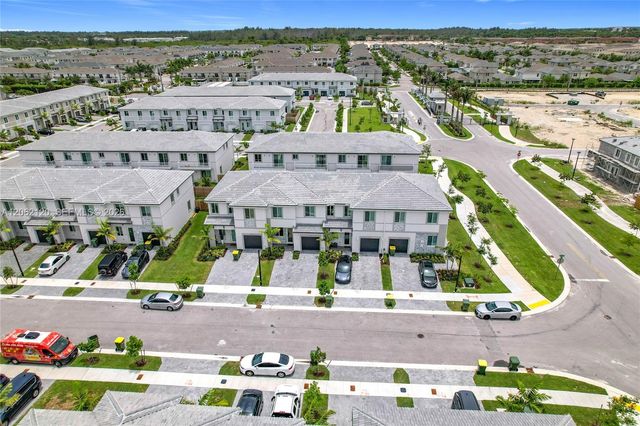 716 SE 14th St, Homestead, FL 33034