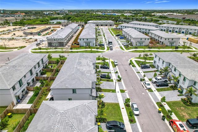 716 SE 14th St, Homestead, FL 33034