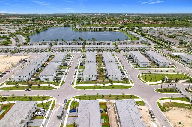 716 SE 14th St, Homestead, FL 33034