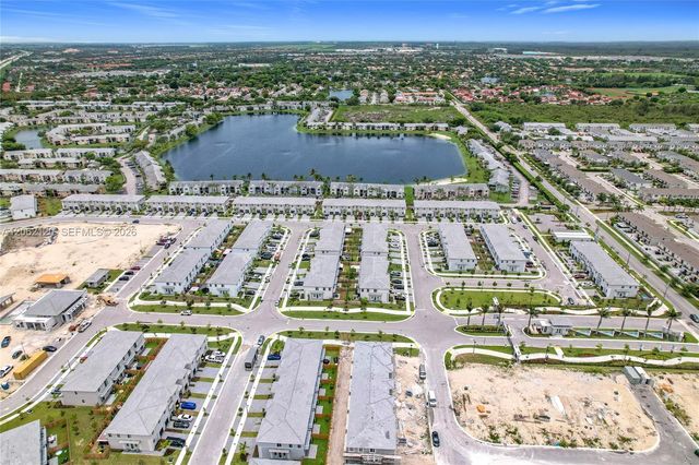 716 SE 14th St, Homestead, FL 33034