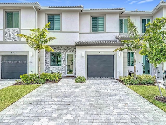 716 SE 14th St, Homestead, FL 33034