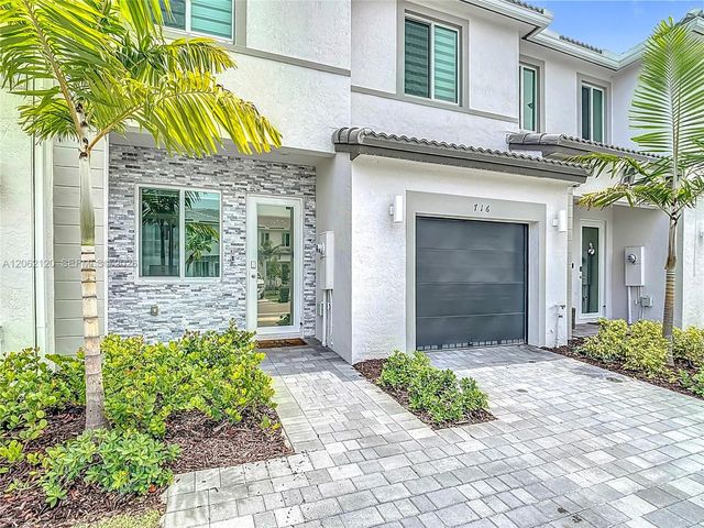 716 SE 14th St, Homestead, FL 33034