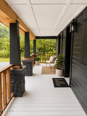 220 Jenkins Hollow Road, Elizabethton, TN 37643