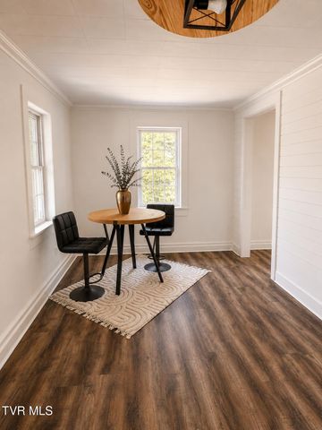 220 Jenkins Hollow Road, Elizabethton, TN 37643