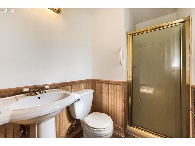 19710 Sw JOHNSON St, Beaverton, OR 97003