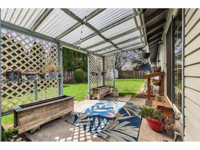 19710 Sw JOHNSON St, Beaverton, OR 97003