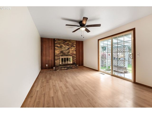 19710 Sw JOHNSON St, Beaverton, OR 97003